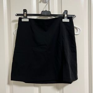 Aritzia Sunday Best Tatiana Skirt